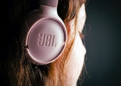 THE ULTIMATE GUIDE TO JBL HEADPHONES: UNPARALLELED SOUND QUALITY AND INNOVATIVE TECHNOLOGY