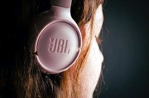 THE ULTIMATE GUIDE TO JBL HEADPHONES: UNPARALLELED SOUND QUALITY AND INNOVATIVE TECHNOLOGY